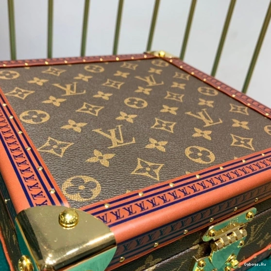 LOUIS BOX JEWELRY VUITTON 0325